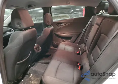 2019 Chevrolet Malibu Lt z USA, uszkodzony, nr VIN 1G1ZD5ST1KF215220